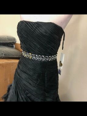 Enzoani love Strapless Black wedding Dress with Beaded belt. size 12 nwt